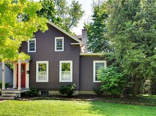 17 W Elizabeth St, Skaneateles, NY 13152