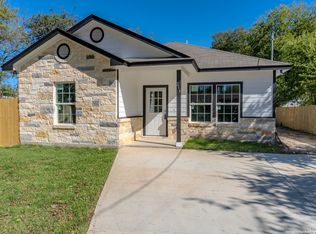 216 S San Augustine Ave, San Antonio, TX 78237