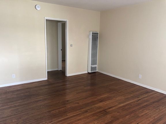 4th image of 1170 S Fairfax Ave APT 1