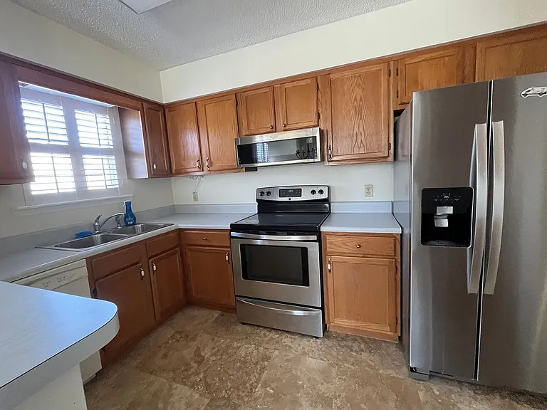 829 Tara Trace Cir SW — Photo 5