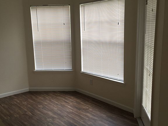 5th image of 1726 Arbor Lakes Cir