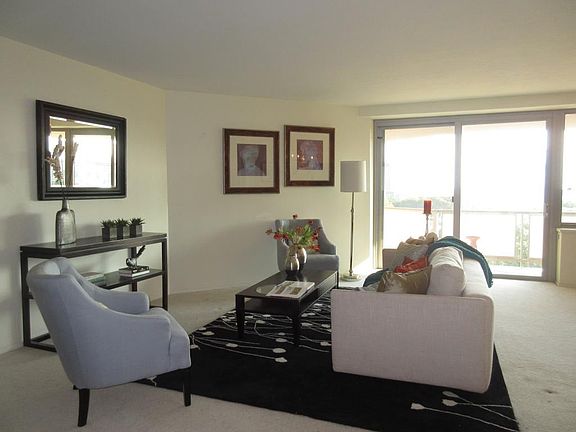 4th image of 2401 Pennsylvania Ave APT 9A1
