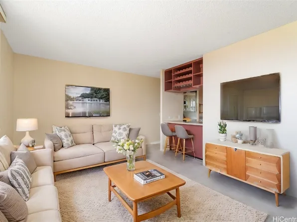 909 Ala Nanala St APT 1802, Honolulu, HI 96818