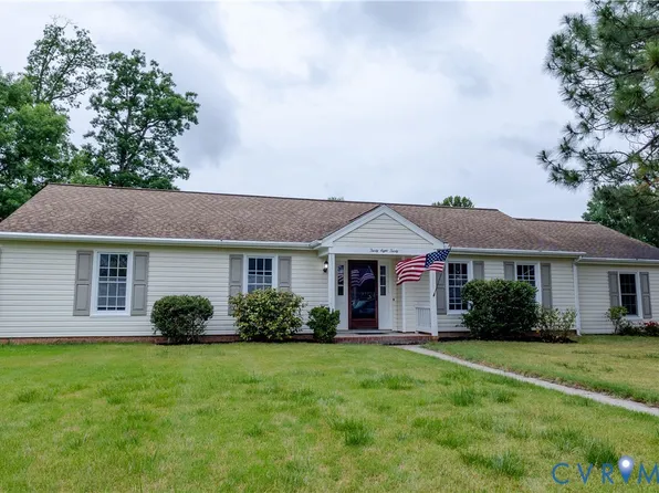 3830 Perthshire Ln, Colonial Heights, VA 23834
