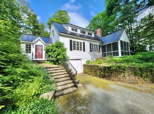 8 University Pl, Orono, ME 04473