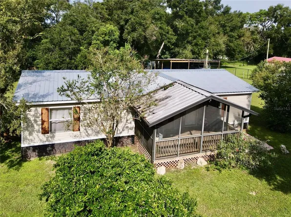 8623 Micarta Ln, Zephyrhills, FL 33541