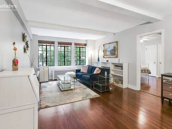 321 E 43rd St APT 308, New York, NY 10017