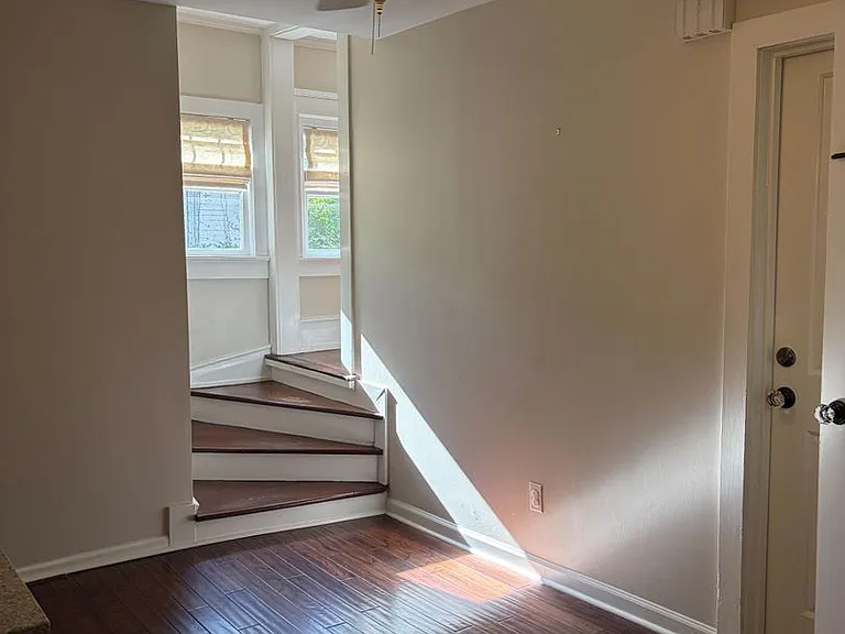 2717 Caldwell Ave S — Photo 33