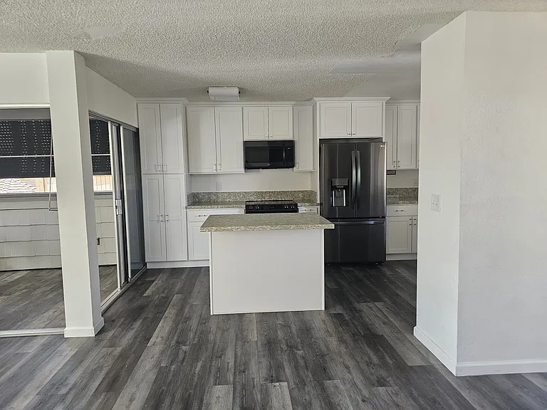 98-943 Moanalua Rd #1701AIEA — Photo 3