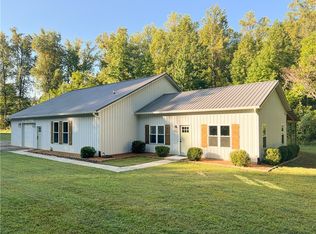 105 Willow Spring Rd, Six Mile, SC 29682
