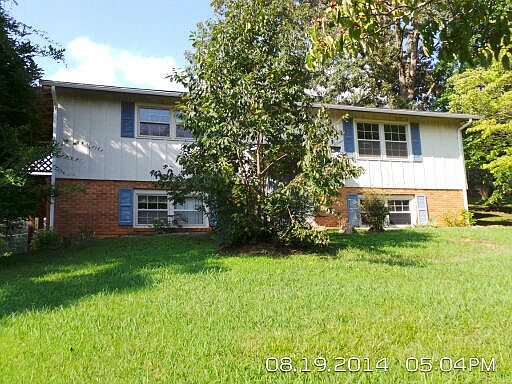 1st image of 1715 Oak Hills Dr