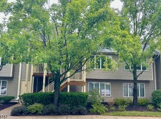 54 Westchester Ter, Annandale, NJ 08801