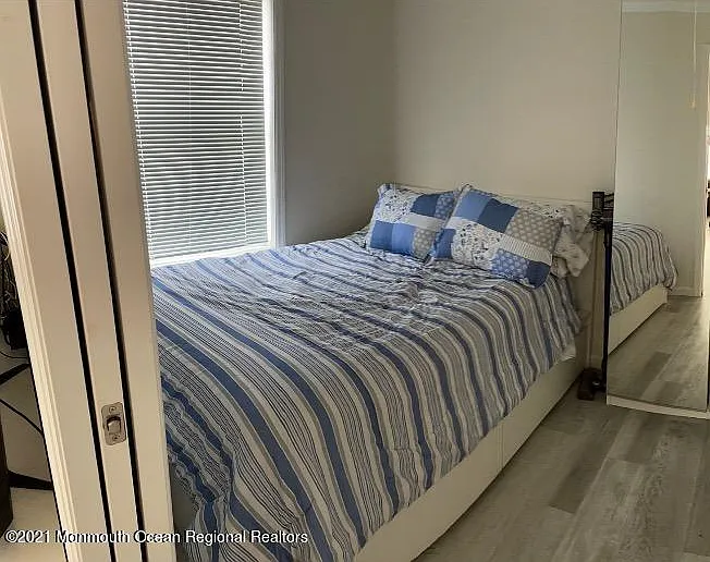 121 W Tide Way — Photo 5