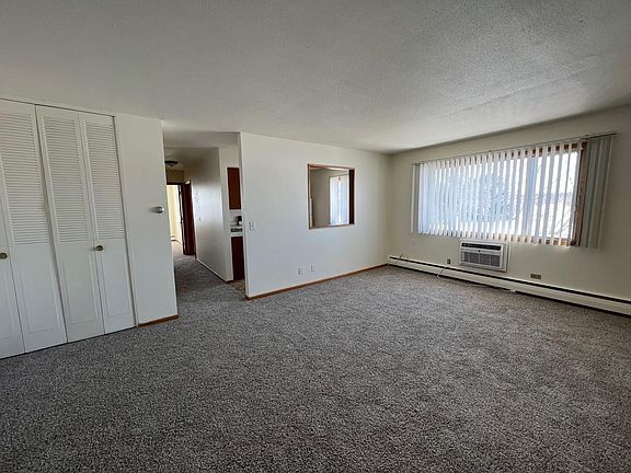 2nd image of 135 13th Ave S APT B3