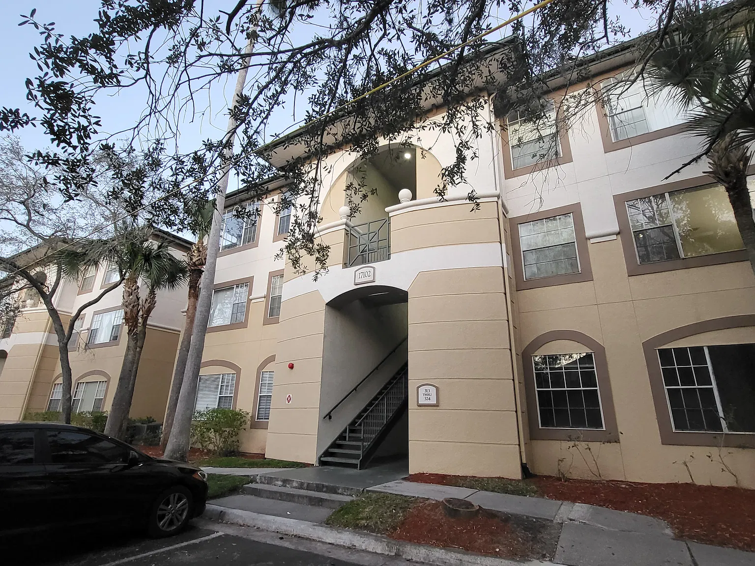 17102 Carrington Park Dr — Photo 4