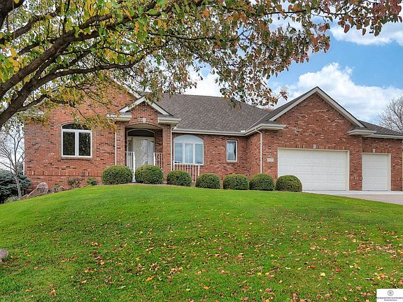 2nd image of 10114 S 173rd Cir