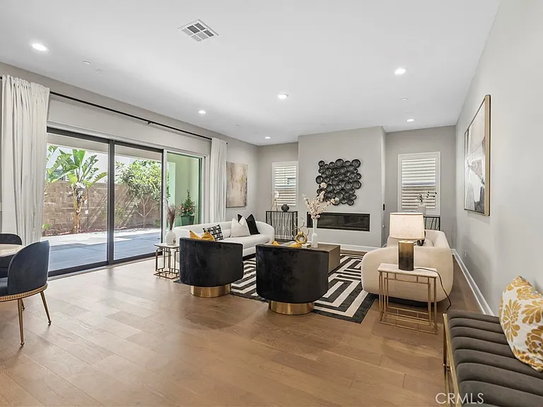 370 Sawbuck — Photo 10