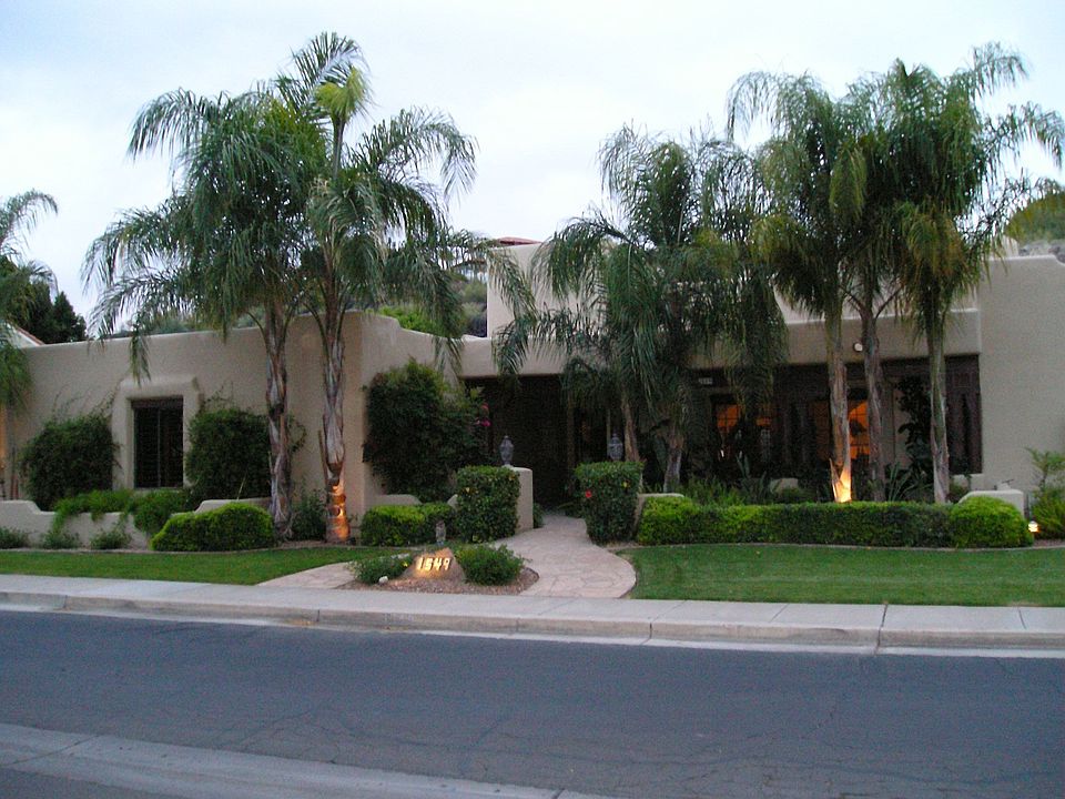 Beautiful Custom Home!