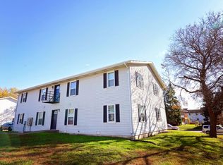 2304 Golf Rd APT 1, Eau Claire, WI 54701