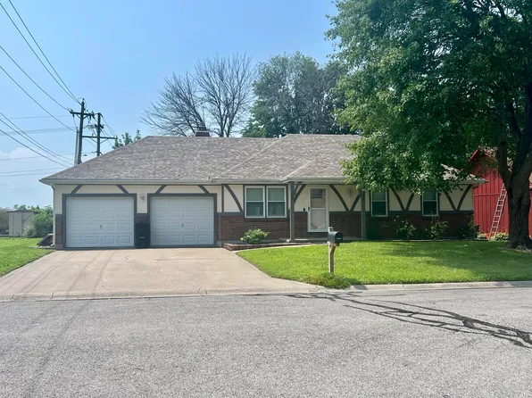 1500 W Kay St, Marshall, MO 65340