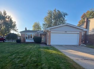 1996 S Cavalier Dr, Canton, MI 48188