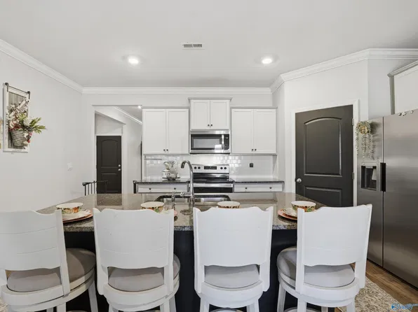 14349 Leadenhall Ln, Athens, AL 35613