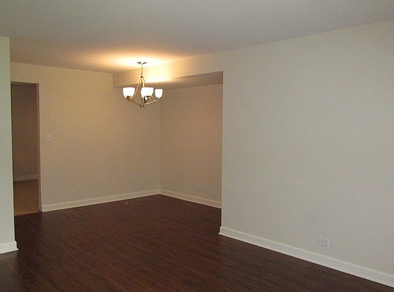 4th image of 9376 Bay Colony Dr APT 1S