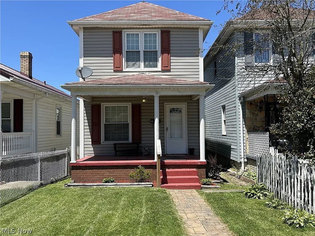 928 Grant St photo 1