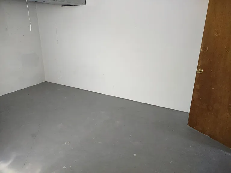 6120 Campus Park Dr SE — Photo 10