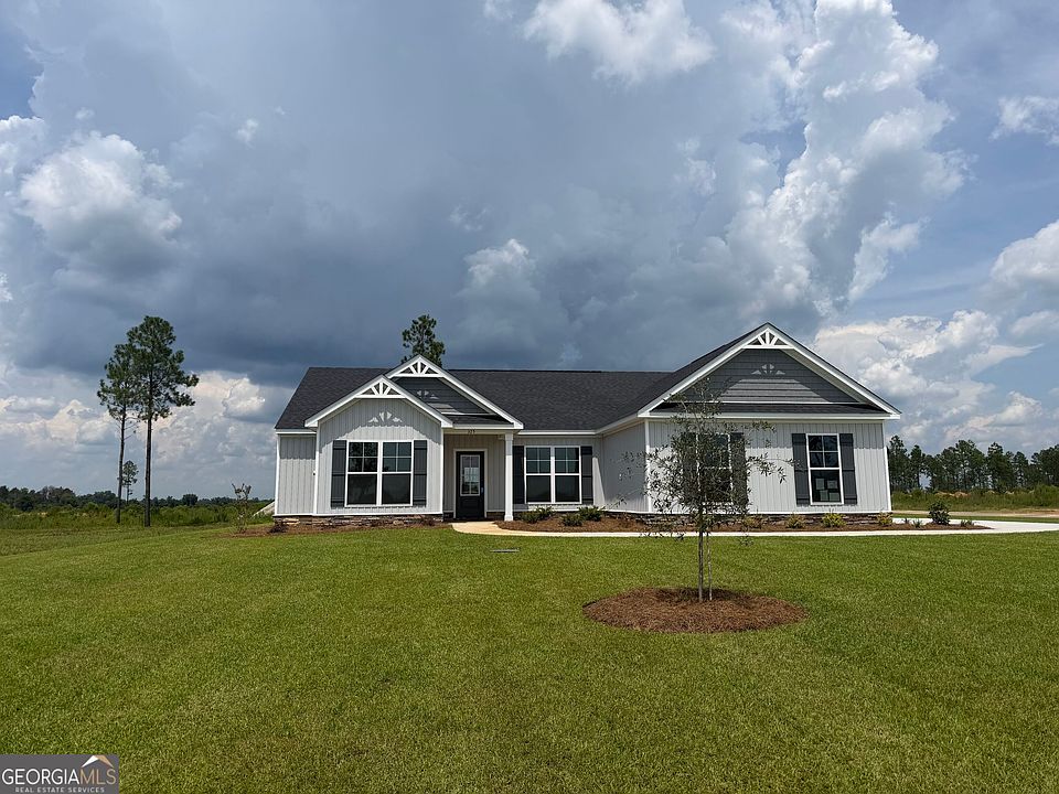 1st image of 325 Livingston Bnd