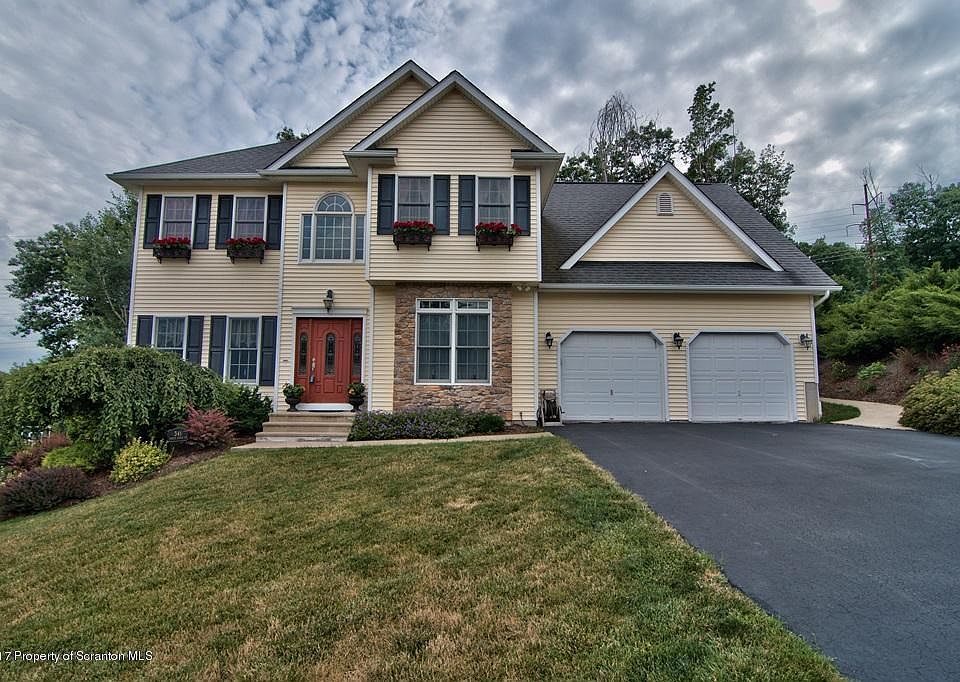 1st image of 341 White Birch Dr