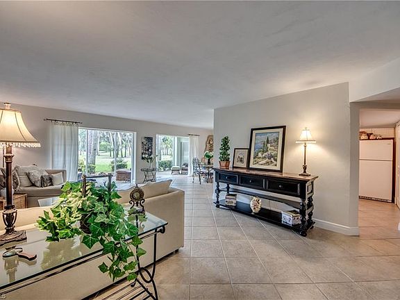 4th image of 1699 Golf Club Dr APT 4