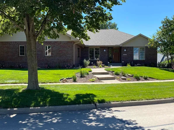3537 Strawberry Ln, Sioux City, IA 51104