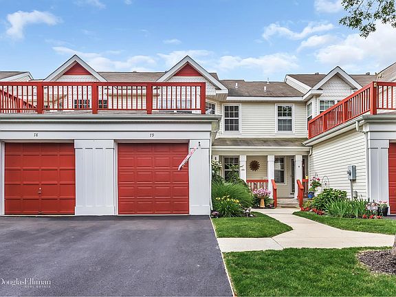 2nd image of 79 Commodore Cir