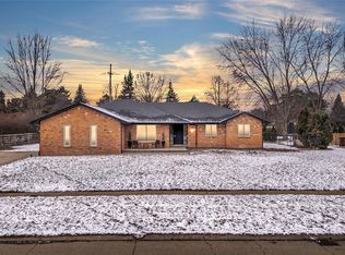 49685 Richardson Dr, Shelby Township, MI 48315