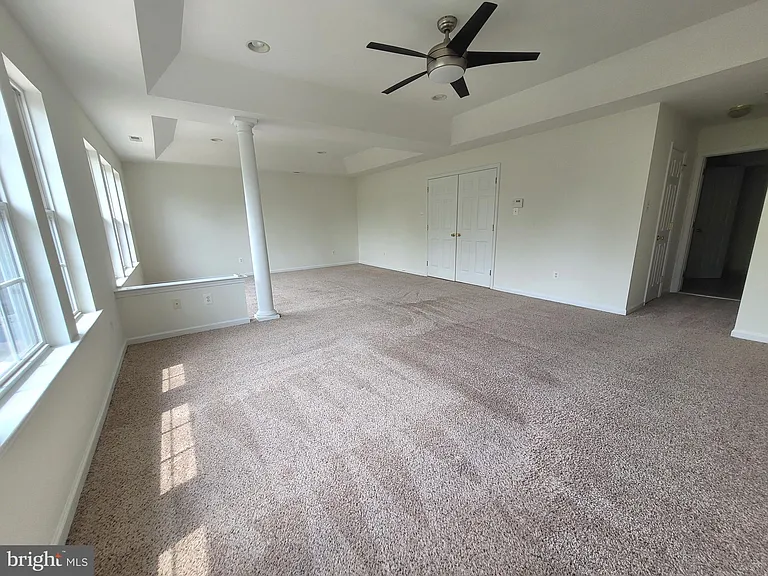 35 Tudor Ct — Photo 20