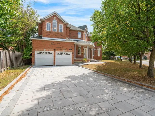 18 Formosa Dr, Richmond Hill, ON L4S 1S6
