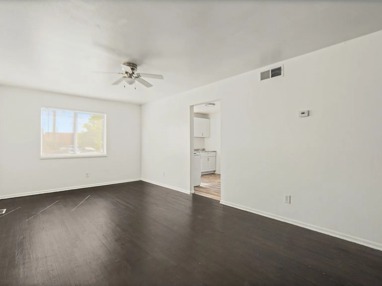 2 bed, 805 sqft, $1,595 — Photo 3