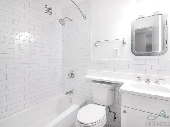 330 East 39th Street image 11 of 18