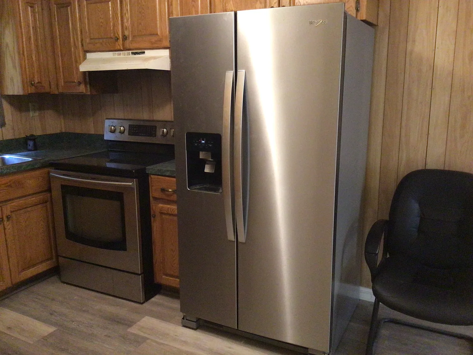 3 bed, 1200 sqft, $1,295 — Photo 4