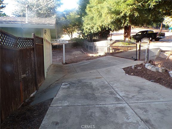 4th image of 3475 Westridge Dr