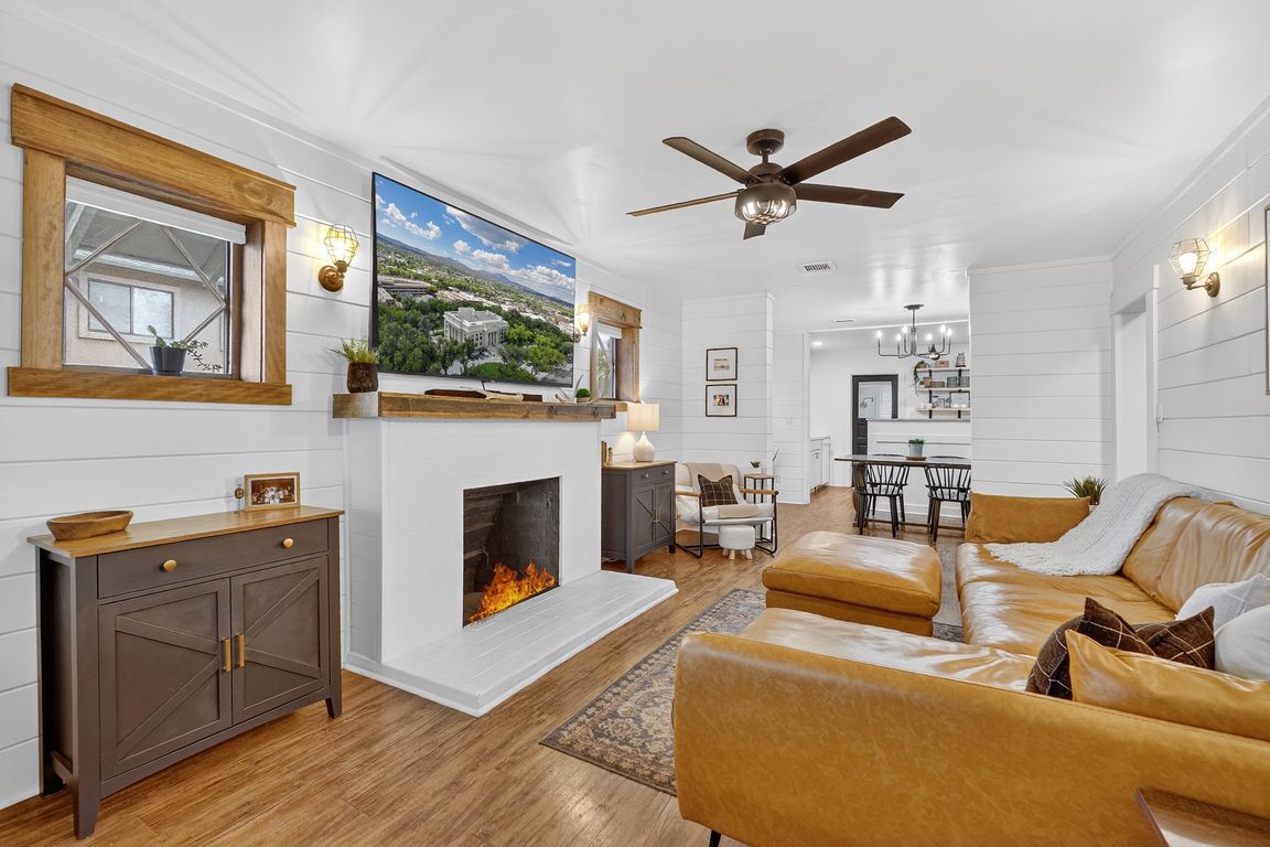 next background image