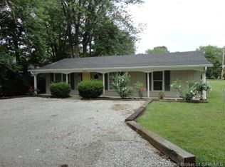 1001 Holz Ct, New Albany, IN 47150