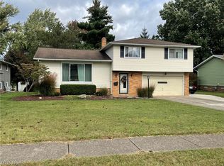 1175 N Skyline Dr, Seven Hills, OH