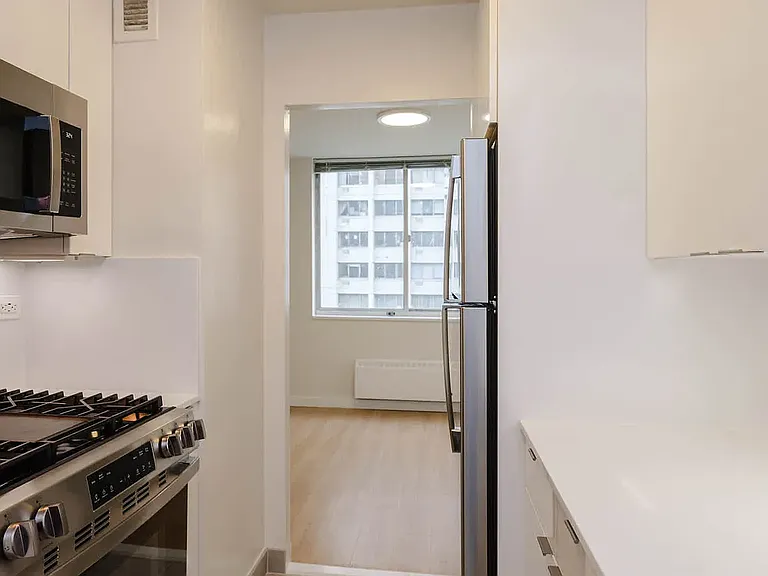 730 Columbus Ave #11B — Photo 19