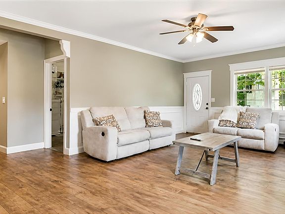 3rd image of 268 Beaver Drive