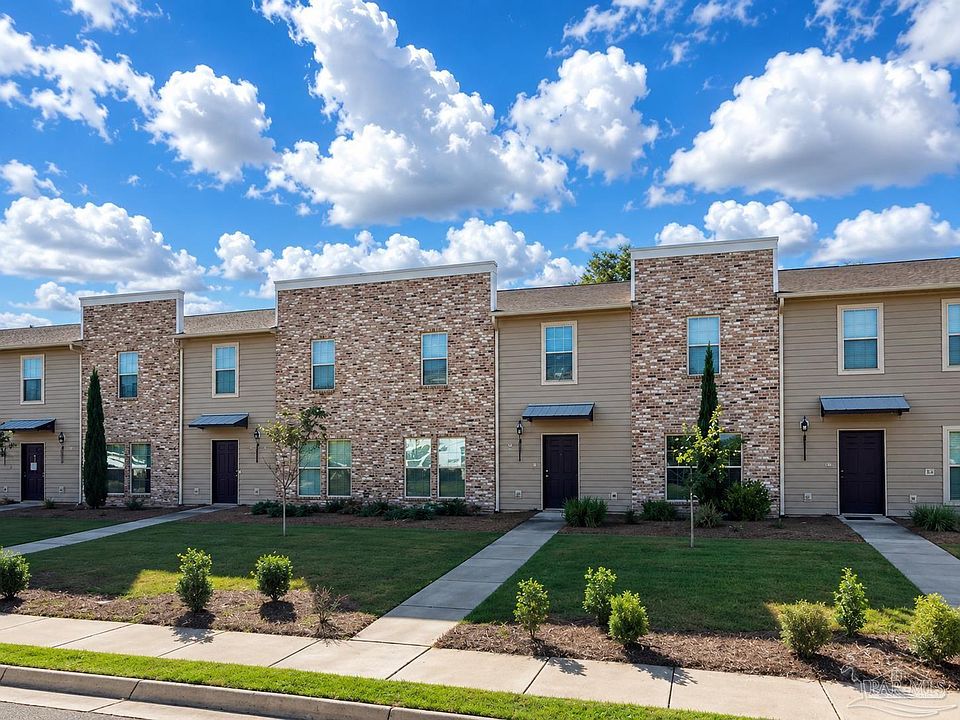 1st image of 4371 Village Oak Ln