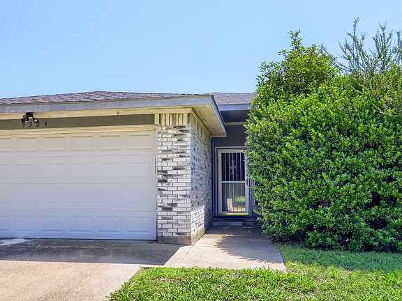 3rd image of 9324 Teagarden Rd