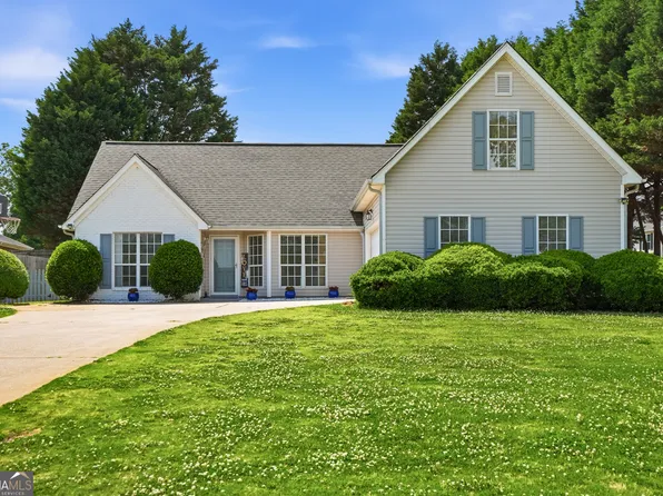 35 Shenandoah Dr, Winder, GA 30680