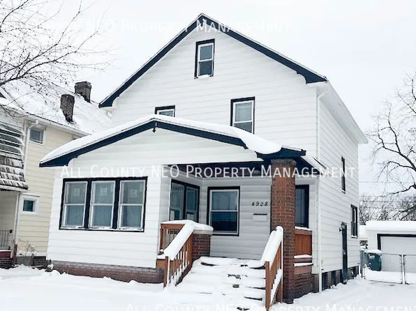 4928 E 84th St, Garfield Heights, OH 44125